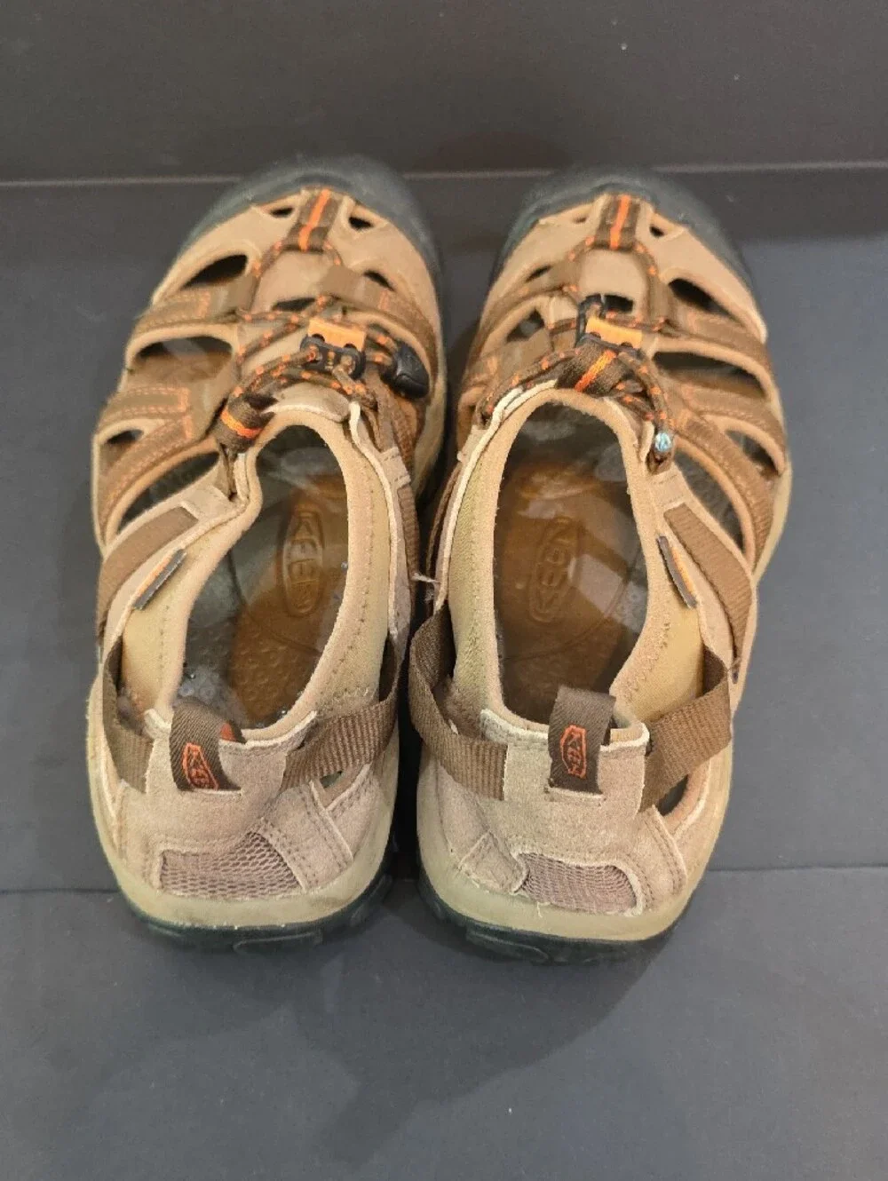 Keen Owyhee Men's Brown and Black Closed-Toe Outdoor Sandals Size 9.5